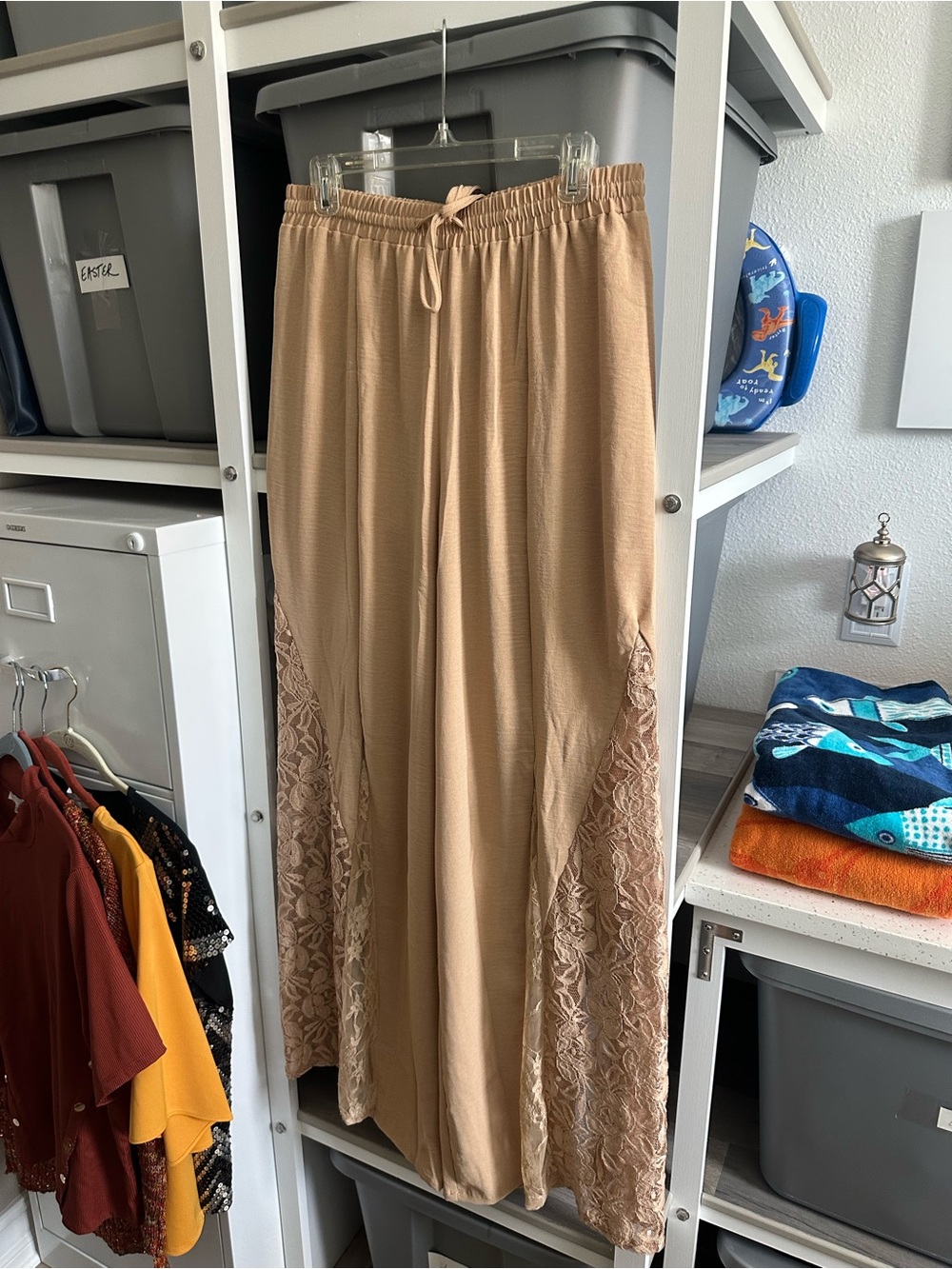 Women’s Beige Lace-Trim Maxi pants - Picture 2 of 2